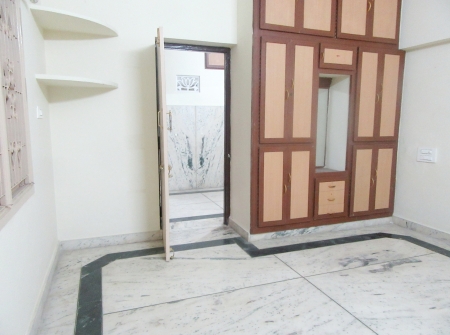 1637477116-4) Li id 370 - Ground Floor 3 BHk House Master Bedroom.JPG